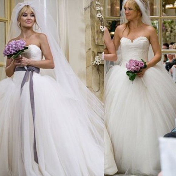 Vera Wang Wedding Gown from Bride Wars - Picture 5 of 10